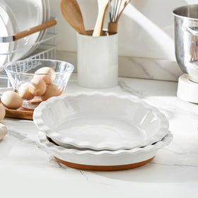 MALACASA Tara pie pans make a thoughtful gift for holidays and gatherings.
