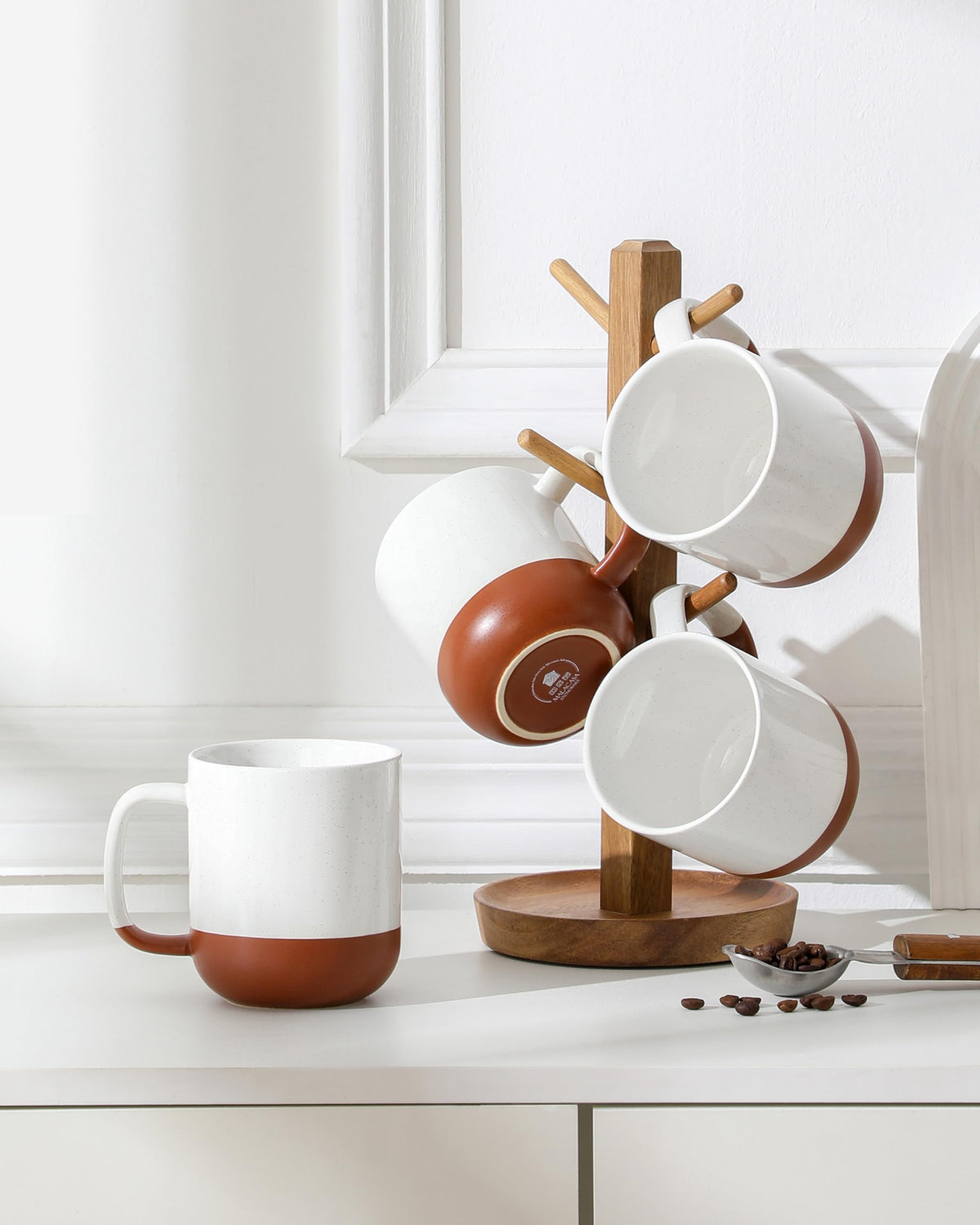 MALACASA Tara gift-ready set is ideal for housewarmings or holidays.
