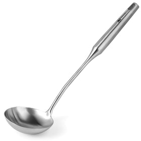 Mamajardin soup ladle in 18-10 stainless steel for rust-proof serving and cooking.