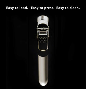 MANNKITCHEN garlic press handle close-up highlighting ergonomic leverage
