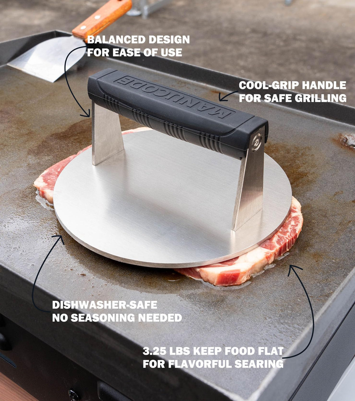 Manucode stainless steel surface stays rust-free and easy to clean