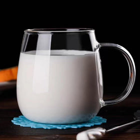 MAQQL 16 oz glass mug showcasing generous capacity for coffee or tea