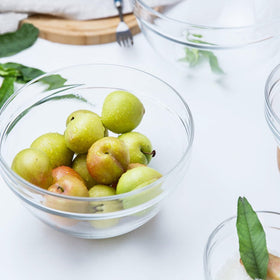 Maredash 16-piece set shown in clear design for gatherings.