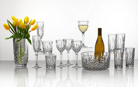 Etched Markham cut pattern detail highlights timeless design.
