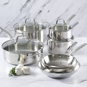 Martha Stewart Castelle 8 in frying pan delivers fast, even searing