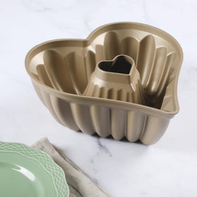 Martha Stewart Dunelle mold, oven safe and sturdy cast aluminum construction