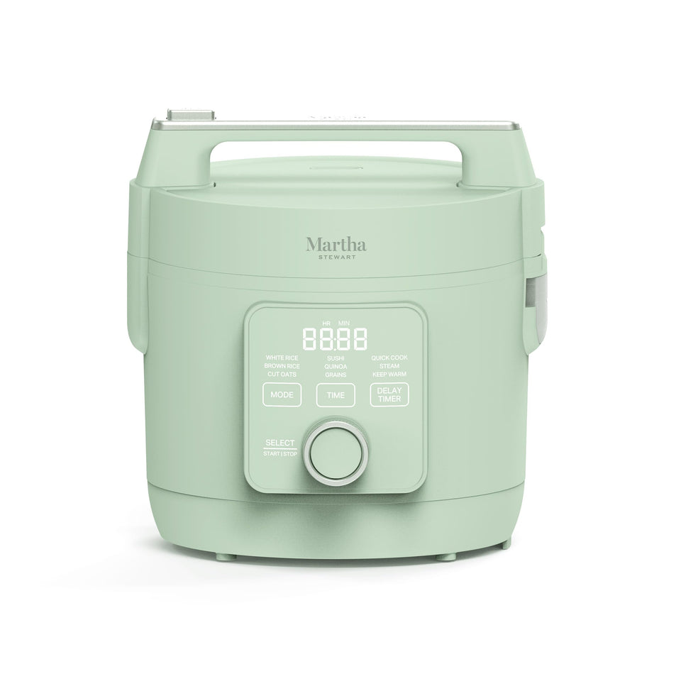 Martha Stewart Rice Cooker 8-Cup Bowl delivers even heat for family meals