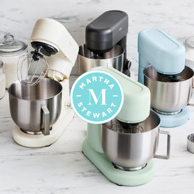 Ergonomic easy-grip handle on the bowl for secure pouring and reduced spills.