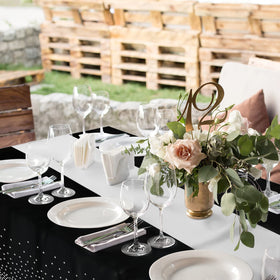 MASHAN disposable table cover simplifies post-event cleanup