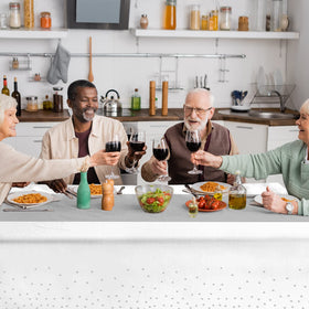 MASHAN PEVA disposable tablecloth is waterproof for spill-friendly setups