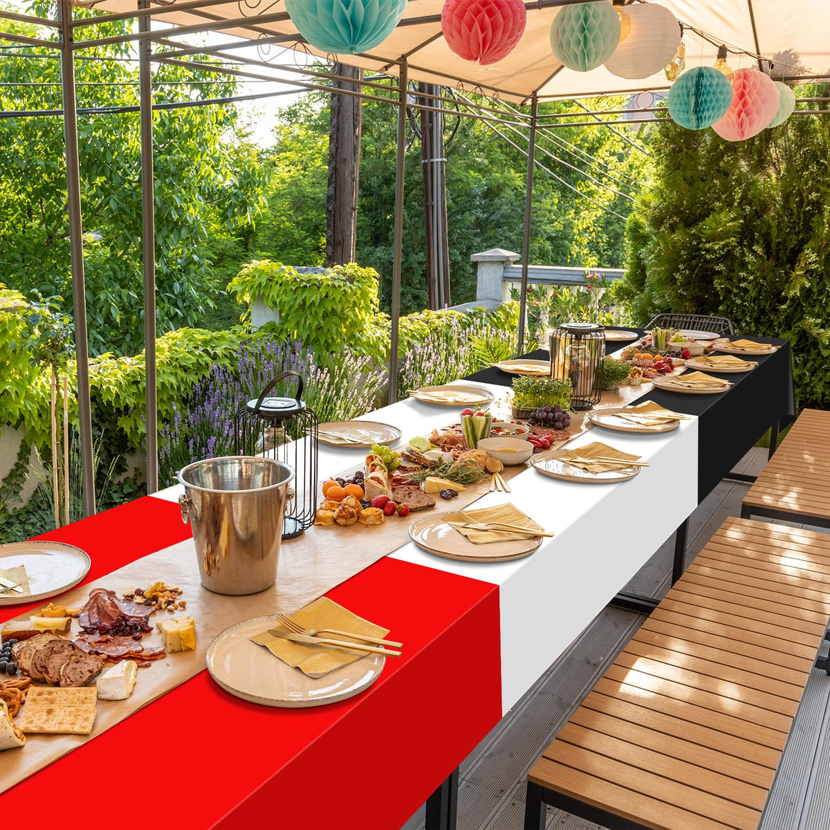 MASHAN sturdy PE plastic tablecloth protects tables from grease and scratches