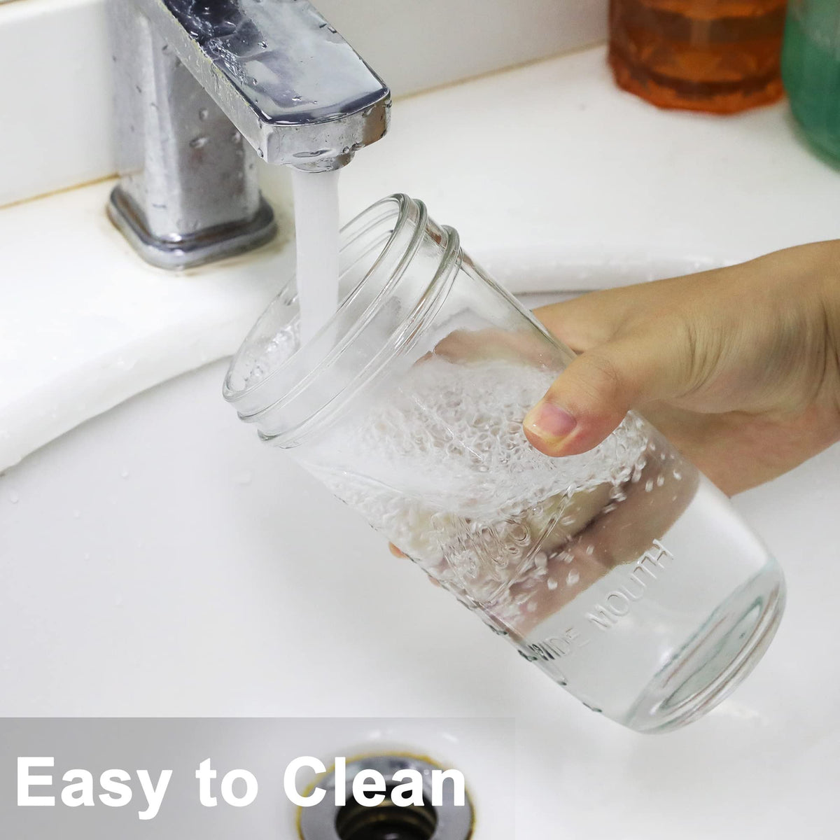 Mason easy-clean interior walls simplify washing and straw maintenance