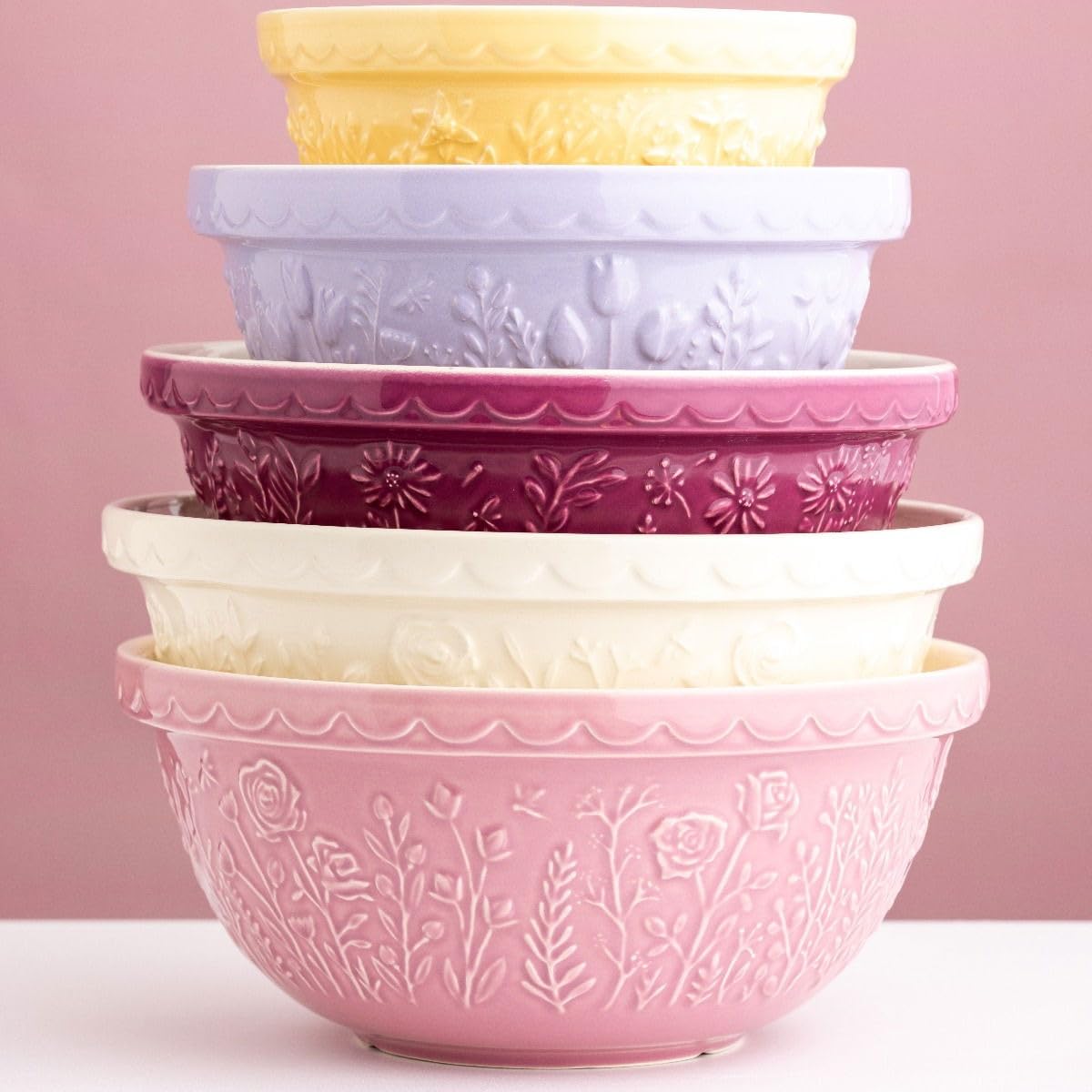 Mason Cash In The Meadow S12 durable stoneware supports everyday baking tasks