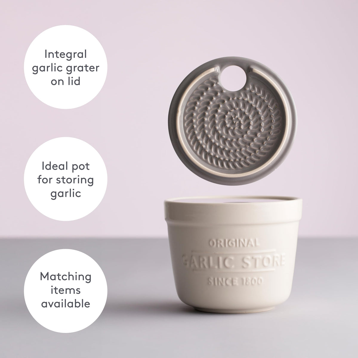 Mason Cash lid with integrated grater ready for garlic or ginger