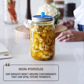 Crystal glass Masontops Pickle Pebble is dishwasher-safe
