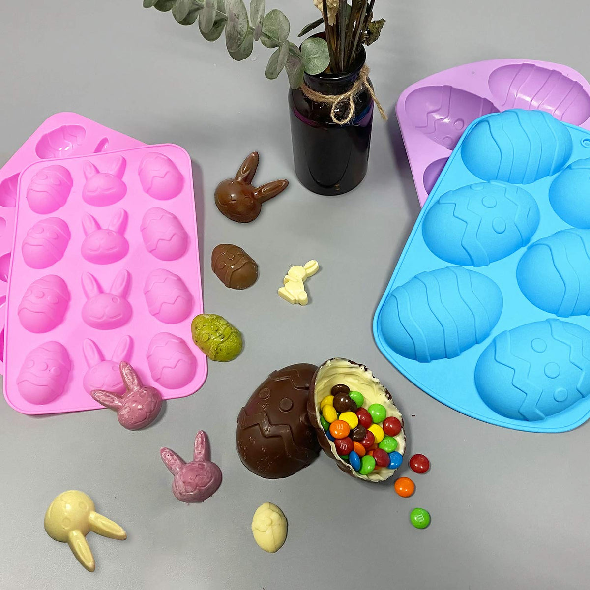 Mauts multipurpose molds for candies, cakes, soap, and resin projects.