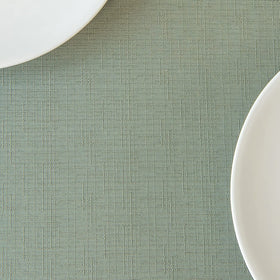 Maxmill outdoor-ready vibes for patio dinners and casual gatherings.