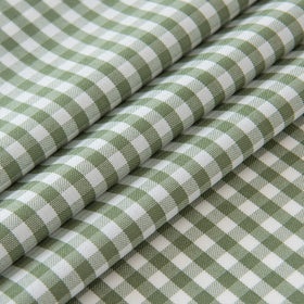 Maxmill sage white tablecloth suitable for dining rooms and cafes