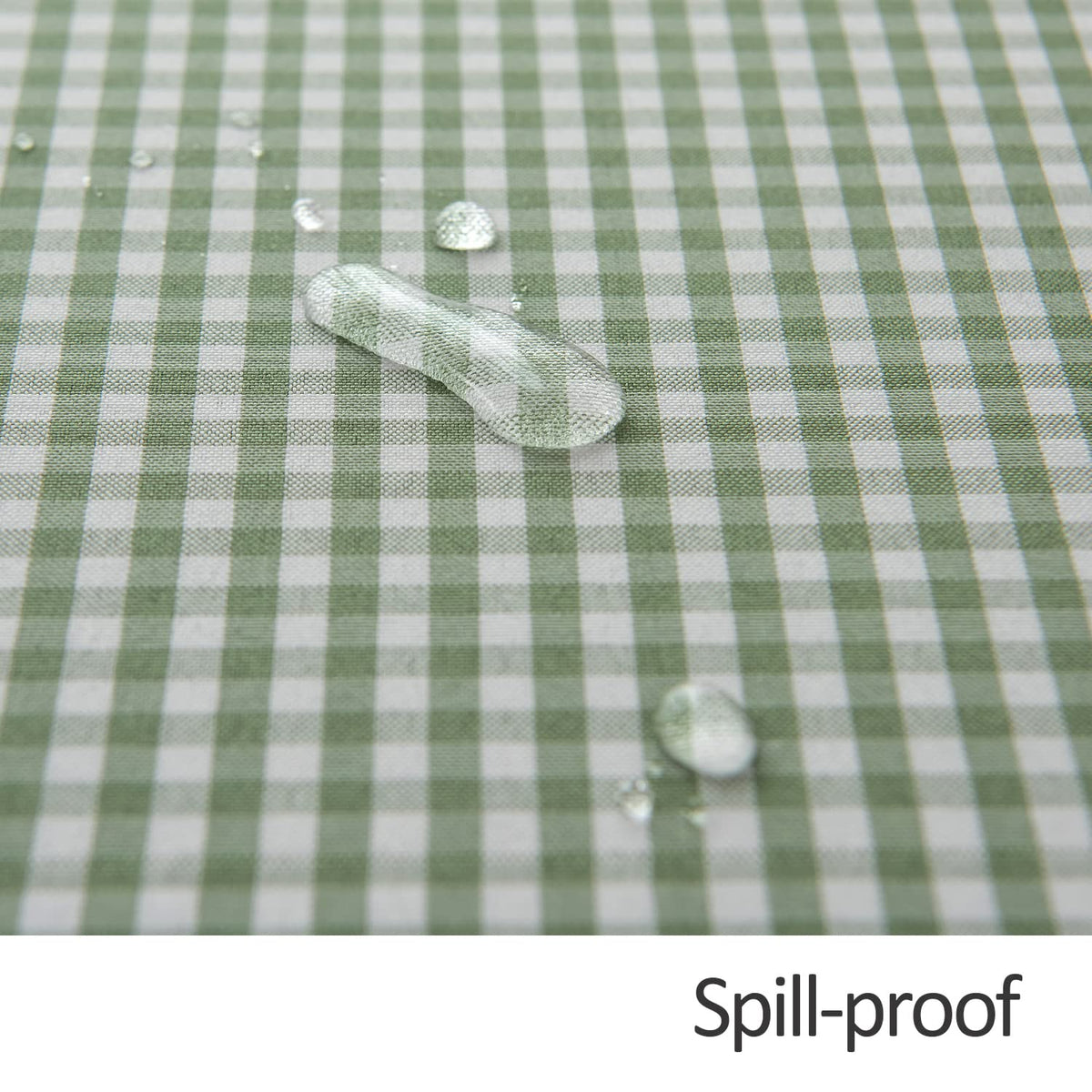Maxmill easy-care sage white tablecloth dries quickly after meals
