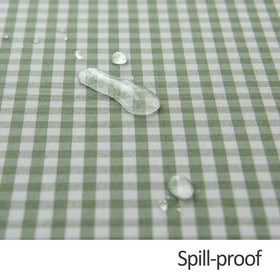 Maxmill easy-care sage white tablecloth dries quickly after meals