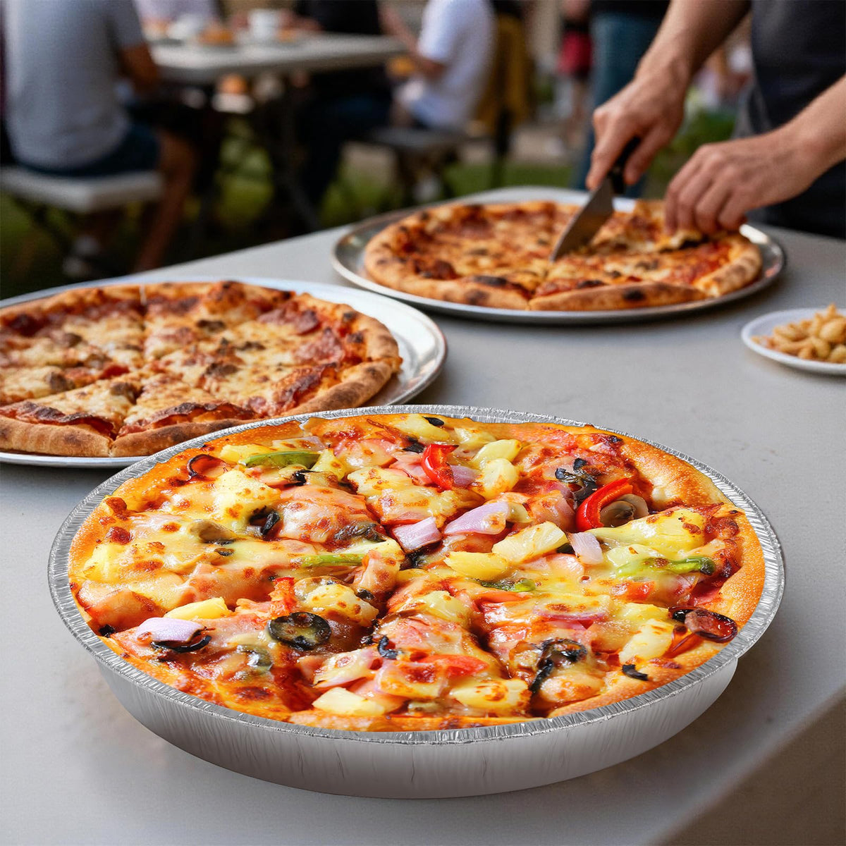 MAXTBEE disposable pans simplify cleanup after parties and takeout.