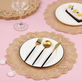 Oil-resistant layer protects tables while serving cakes and snacks with MCEAST doilies