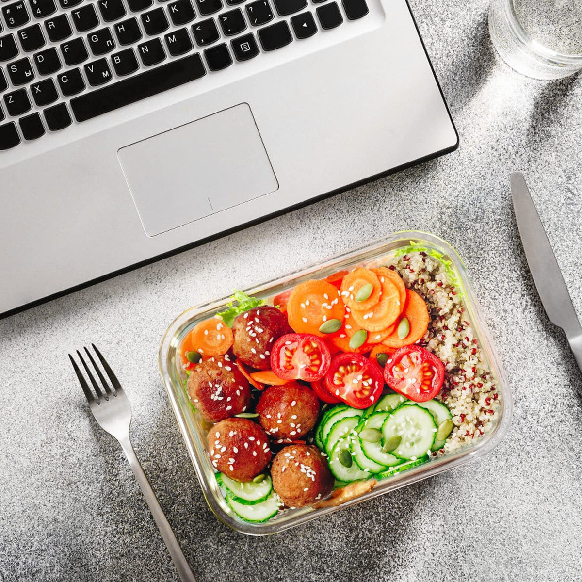 MCIRCO microwave-safe glass storage for quick reheating of meals