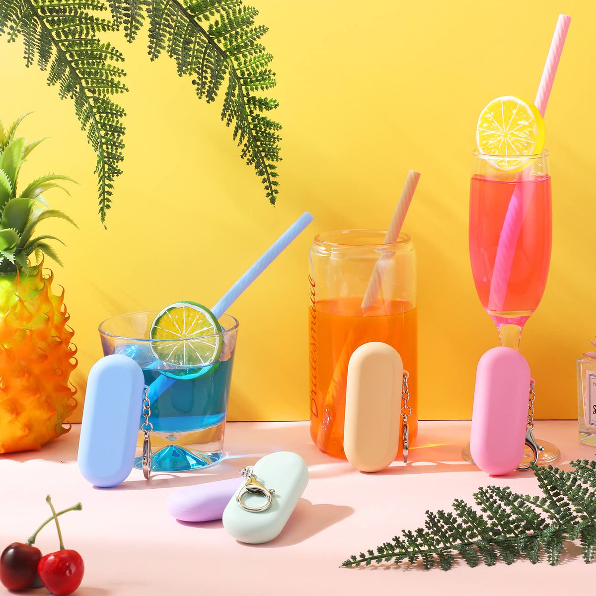 Meanplan colorful straw cases with eight colors for quick identification.