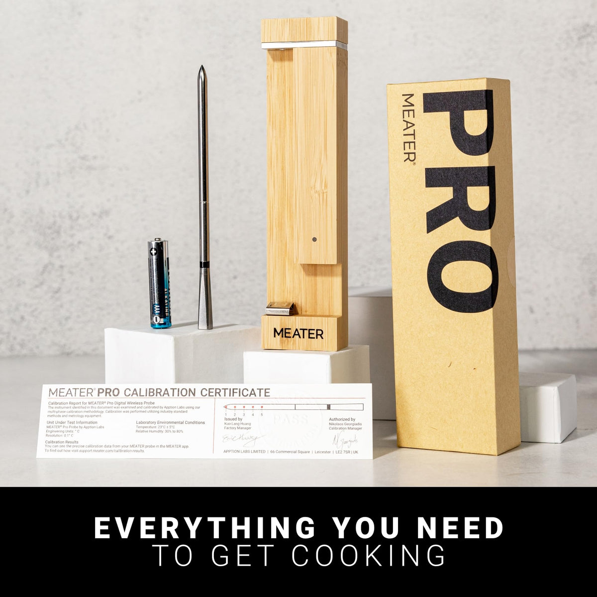 MEATER Pro premium gift packaging makes a thoughtful chef gift.