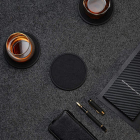 MECOWON compact six-pack coasters arranged on dining table