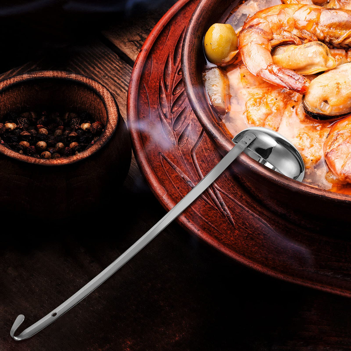 Meekoo ladle features a hanging hole for easy storage.