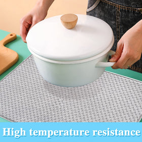 Meirrnyyu large gray mat dries utensils and mugs efficiently.