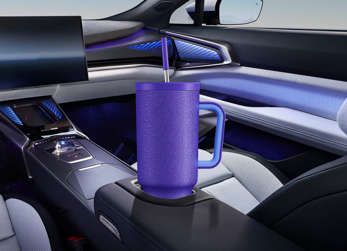 Meoky 40oz tumbler ergonomic handle reduces finger strain during use.