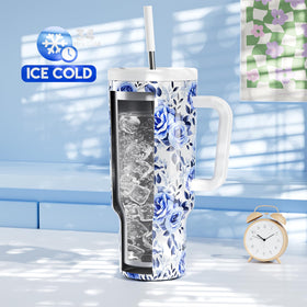 Meoky tumbler handle close-up shows comfortable grip during daily use.