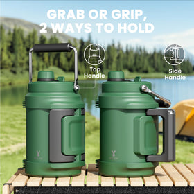 Meoky bottle with fold-out side handle for secure grip during hikes.