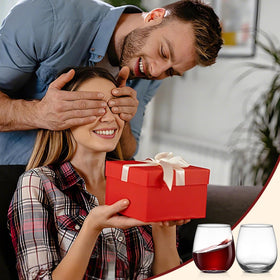 Meolibour sparkling clear glassware adds shine to any wine tasting.