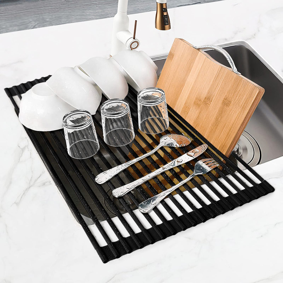 MERRYBOX easy-clean silicone surface wipes clean quickly after use