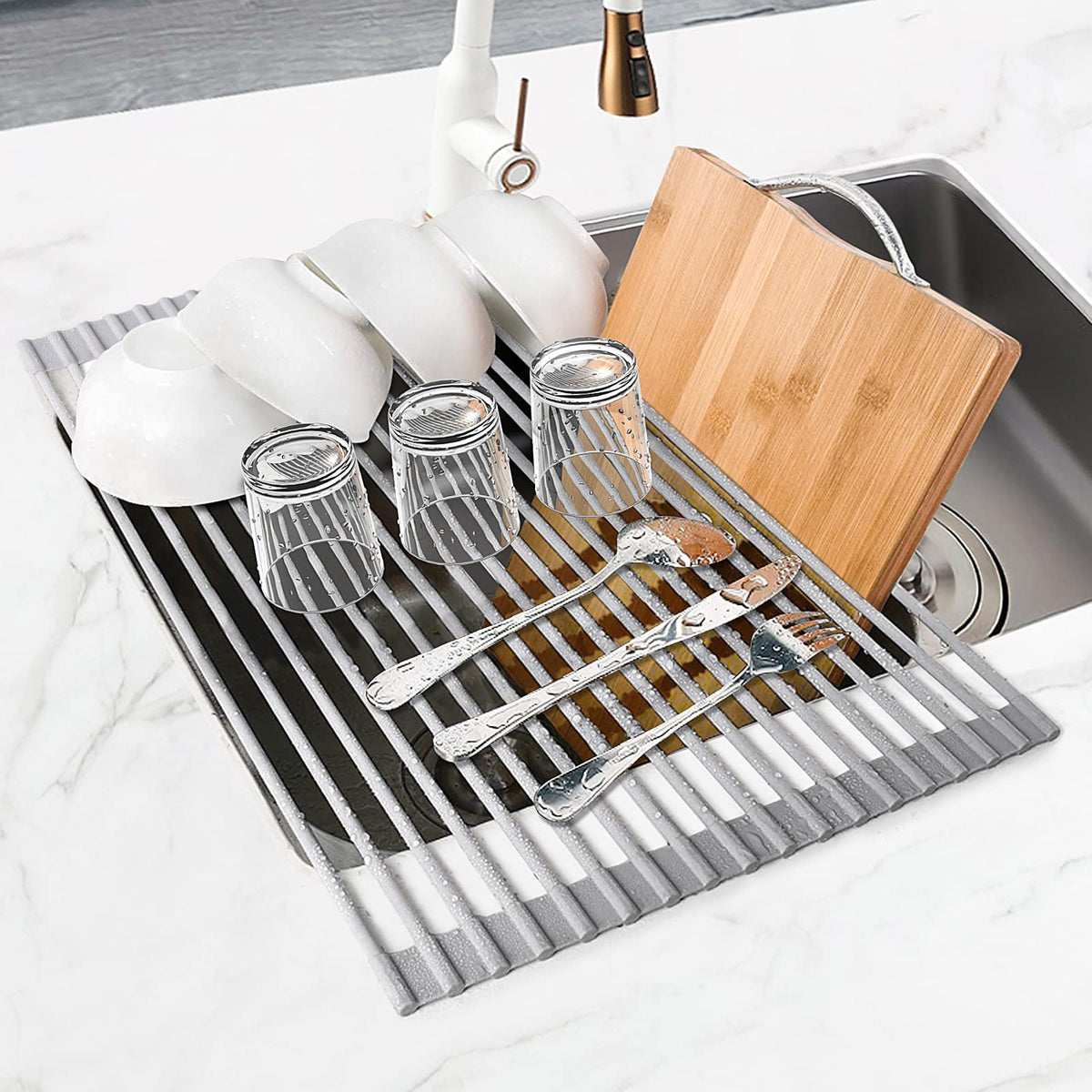 MERRYBOX versatile rack doubles as a trivet and heat mat.