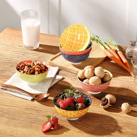 Metahom 4.75 inch diameter bowls ideal for snacks and condiments.
