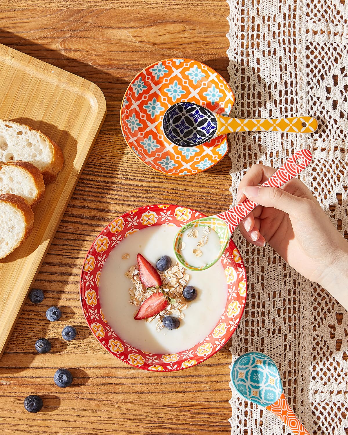 Metahom microwave-safe porcelain spoons ready for quick reheats.