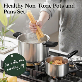 Meythway 2.5qt sauce pan with lid enables smooth simmering.
