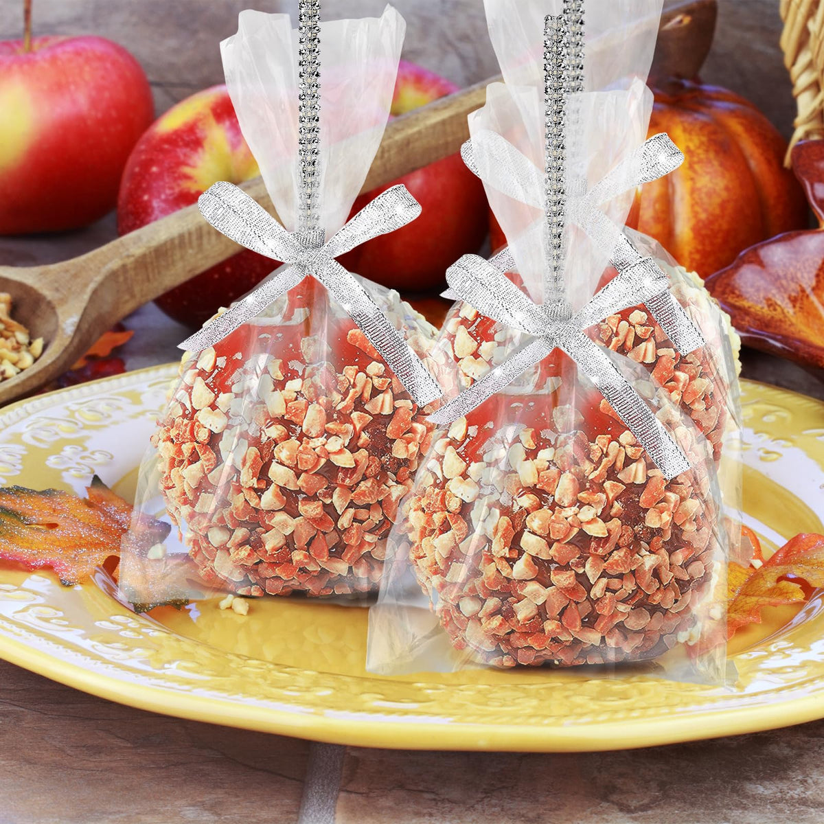 MGWOTH diamond mesh wrap adds shine to dessert presentation