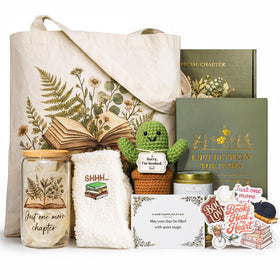 MHSMHL Book Lovers Gift Set glass cup for enjoying tea or coffee during reading.