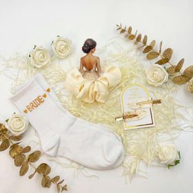 MHSMHL Bridal makeup bag as a portable organizer for cosmetics