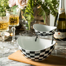 Miamolo chip and dip on party table, perfect for dips and chips