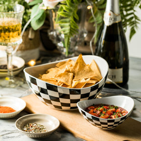 Miamolo kitchen display with checkered bowls, elegant tableware for daily use