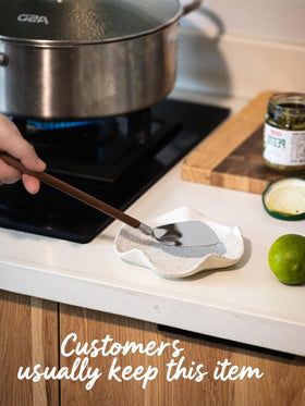 Miamolo spoon rest made of heat-resistant ceramic for daily use