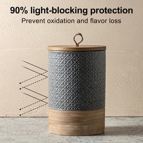 Miamolo wooden lid close-up highlights natural finish and precise fit.