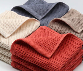 Mia'sDream machine-washable towels emphasize easy care and durable design.