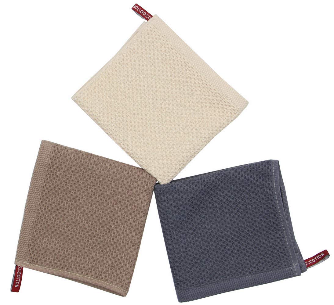 Mia'sDream washcloths in honeycomb weave show soft texture and strong absorbency.